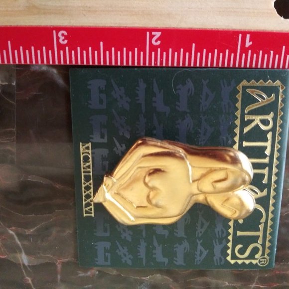 JJ Jonette Artifacts LOVERS Pin on ORIGINAL CARD! - Picture 4 of 4